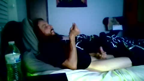 Snapshot of brad1989musiclife chatting on June 14, 2026, 9:22 am GuitarBrad1989 online show from June 14, 2026, 9:22 am