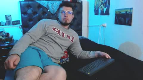 brad hot boy online show from March 4, 2026, 6:03 pm