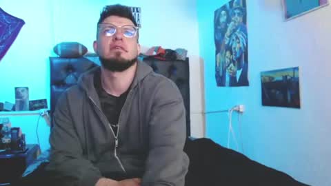 brad hot boy online show from July 11, 2026, 3:31 am
