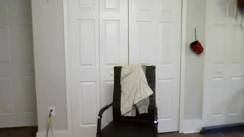 Snapshot of bradley203470 chatting on February 11, 2025, 4:13 pm bradley203470 online show from February 11, 2025, 4:13 pm