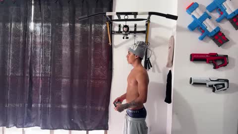 Bradley Strong online show from October 9, 2025, 4:16 pm