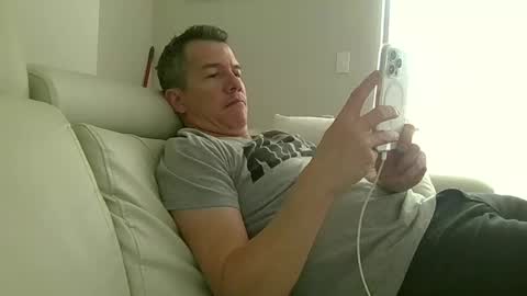 Snapshot of brafred1 chatting on May 18, 2026, 4:35 pm brafred1 online show from May 18, 2026, 4:35 pm