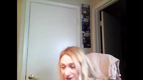 i am a naughty jedi knight online show from June 6, 2026, 2:22 pm