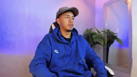 Snapshot of brand_collins chatting on March 6, 2026, 11:28 am Brand online show from March 6, 2026, 11:28 am