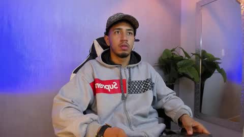 Snapshot of brand_collins chatting on March 8, 2026, 11:58 am Brand online show from March 8, 2026, 11:58 am