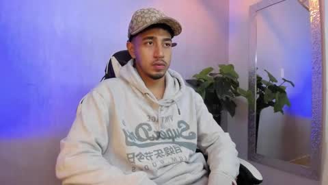 Snapshot of brand_collins chatting on March 10, 2026, 11:48 am Brand online show from March 10, 2026, 11:48 am