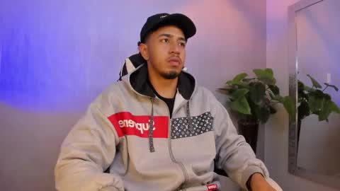 Snapshot of brand_collins chatting on March 19, 2026, 11:25 am Brand online show from March 19, 2026, 11:25 am