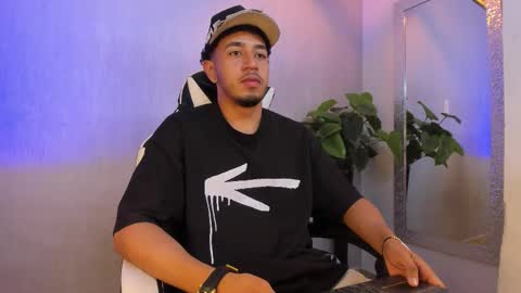 Snapshot of brand_collins chatting on March 20, 2026, 11:37 am Brand online show from March 20, 2026, 11:37 am