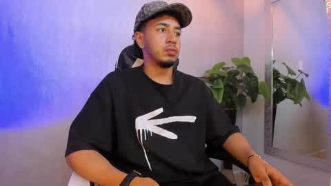 Snapshot of brand_collins chatting on March 24, 2026, 11:59 am Brand online show from March 24, 2026, 11:59 am