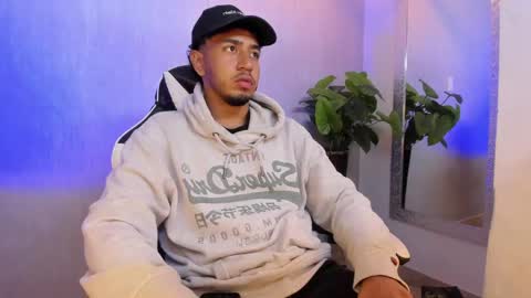 Snapshot of brand_collins chatting on April 11, 2026, 12:09 pm Brand online show from April 11, 2026, 12:09 pm