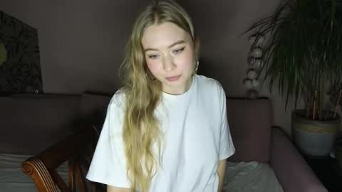 Snapshot of brandaany chatting on November 13, 2025, 3:22 pm brandaany online show from November 13, 2025, 3:22 pm