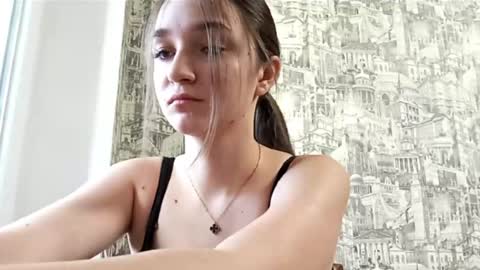 Snapshot of brandeeherout chatting on December 15, 2025, 7:12 am Lilly online show from December 15, 2025, 7:12 am