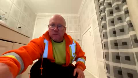 Snapshot of brandx420 chatting on April 1, 2026, 9:12 pm Brandx420 online show from April 1, 2026, 9:12 pm