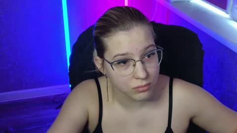 Belle  online show from March 1, 2025, 4:47 am