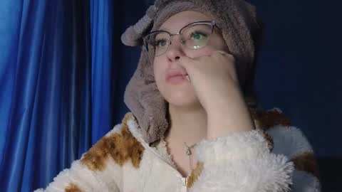 Belle  online show from September 14, 2025, 2:54 am