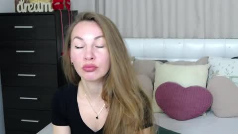 Snapshot of brandy_gem chatting on April 13, 2026, 6:52 am Brandy Gem online show from April 13, 2026, 6:52 am