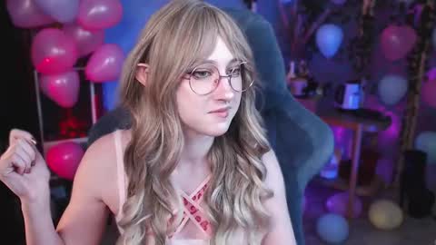 Snapshot of brandy_queen chatting on February 14, 2025, 11:20 pm Aurorabut ur dad just calls me Rory online show from February 14, 2025, 11:20 pm