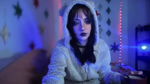 Snapshot of brandy_queen chatting on December 19, 2025, 10:44 am Aurorabut ur dad just calls me Rory online show from December 19, 2025, 10:44 am