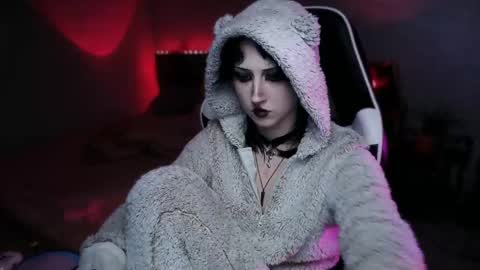 Snapshot of brandy_queen chatting on April 15, 2026, 6:48 pm Aurorabut ur dad just calls me Rory online show from April 15, 2026, 6:48 pm