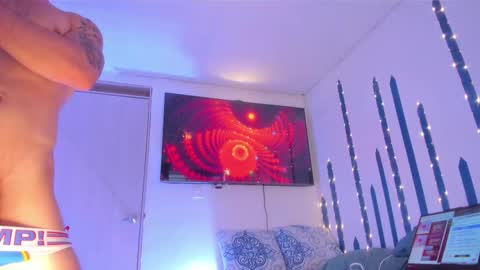 Instagram             twitter BRAN LOPEZ  online show from October 4, 2025, 6:06 pm