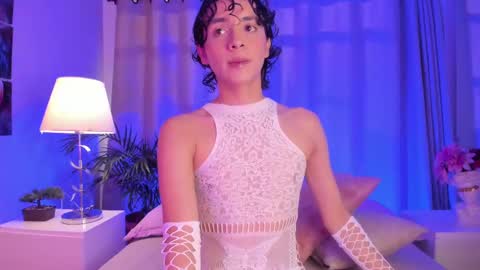   online show from September 13, 2025, 9:03 pm