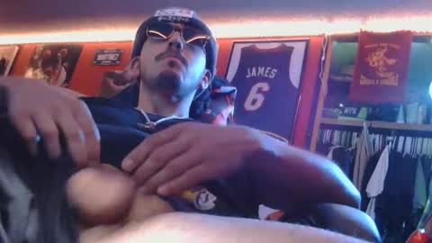 Snapshot of bravo6ix chatting on December 3, 2025, 5:48 am Kyngmaxk online show from December 3, 2025, 5:48 am