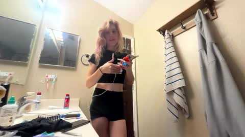 bray19509 online show from December 17, 2025, 7:09 pm