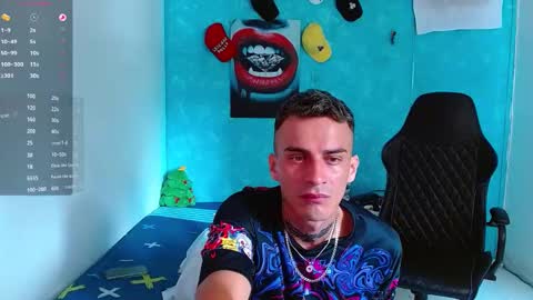 Snapshot of bray_hotboy chatting on December 17, 2024, 2:55 pm Bray Hotboy online show from December 17, 2024, 2:55 pm