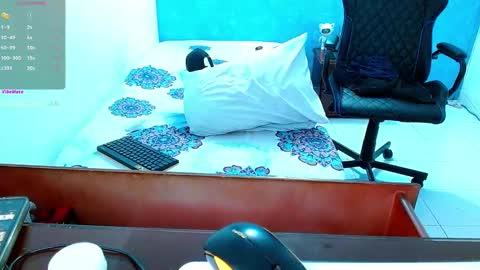 Snapshot of bray_hotboy chatting on February 16, 2025, 3:26 am Bray Hotboy online show from February 16, 2025, 3:26 am