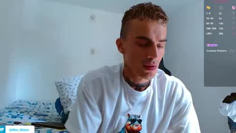 Snapshot of bray_hotboy chatting on May 14, 2026, 3:30 pm Bray Hotboy online show from May 14, 2026, 3:30 pm