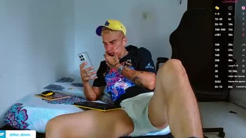 Snapshot of bray_hotboy chatting on May 22, 2026, 3:28 pm Bray Hotboy online show from May 22, 2026, 3:28 pm