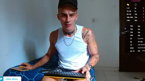 Snapshot of bray_hotboy chatting on June 4, 2026, 2:23 pm Bray Hotboy online show from June 4, 2026, 2:23 pm