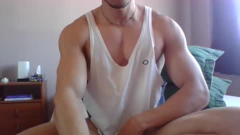 braziliangoodboy online show from September 14, 2025, 6:51 pm