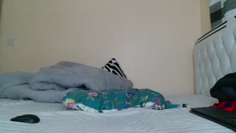 Snapshot of bree_beauty chatting on March 10, 2026, 9:03 am bree_beauty online show from March 10, 2026, 9:03 am