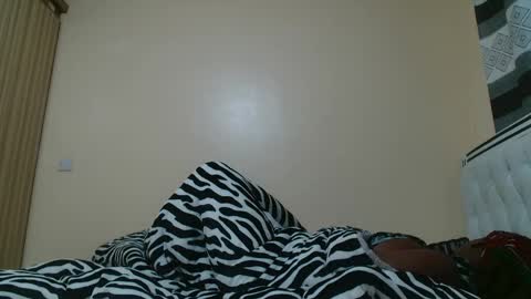 Snapshot of bree_beauty chatting on April 12, 2026, 10:15 pm bree_beauty online show from April 12, 2026, 10:15 pm