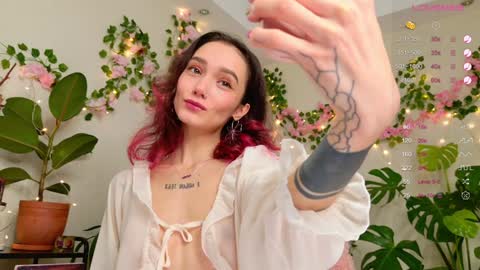 Snapshot of breeding_material chatting on January 26, 2025, 3:47 pm Ashley Dolce and Lou online show from January 26, 2025, 3:47 pm