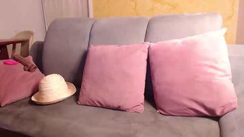 Valentina online show from December 13, 2024, 9:57 am