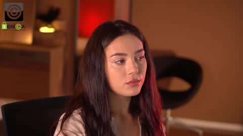 Snapshot of breezybabe23 chatting on September 15, 2025, 3:50 am Leah online show from September 15, 2025, 3:50 am