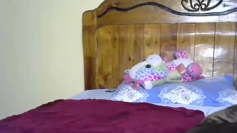 breelia online show from February 22, 2025, 8:07 am