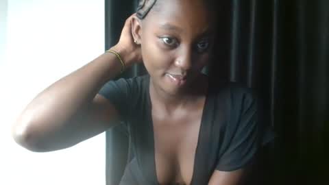 breelia online show from April 25, 2026, 2:47 am