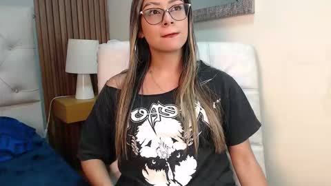 Snapshot of brenda_catalina chatting on December 18, 2025, 6:14 pm brenda_catalina online show from December 18, 2025, 6:14 pm