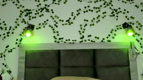 Brenda online show from February 6, 2025, 6:35 pm