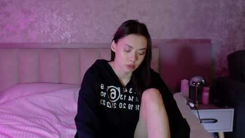 Brenda online show from May 17, 2026, 1:18 pm