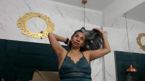 BRENDA VELASQUEZ online show from June 4, 2026, 9:21 pm