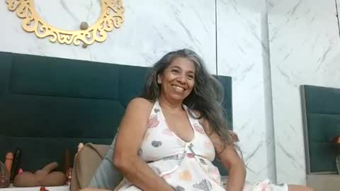 BRENDA VELASQUEZ online show from June 27, 2026, 6:35 pm