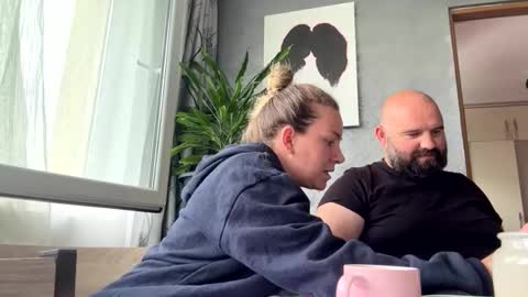 Brenda online show from May 7, 2026, 8:42 am