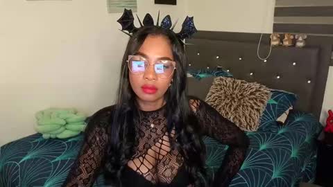 Zafira online show from October 3, 2025, 12:51 am