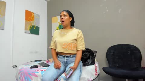 brendarendon online show from April 7, 2026, 2:56 am