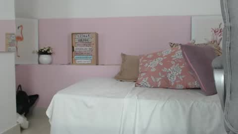 Brenda online show from February 3, 2025, 6:49 pm