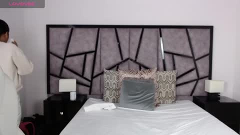 Brenda online show from March 1, 2025, 12:01 pm